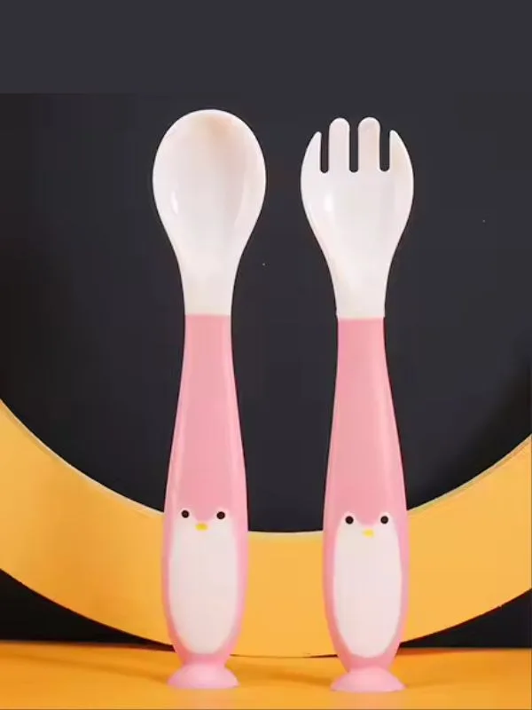Cubierto Ergonómico Infantil de Silicona Pingüino - Colores Surtidos - Imagen 3